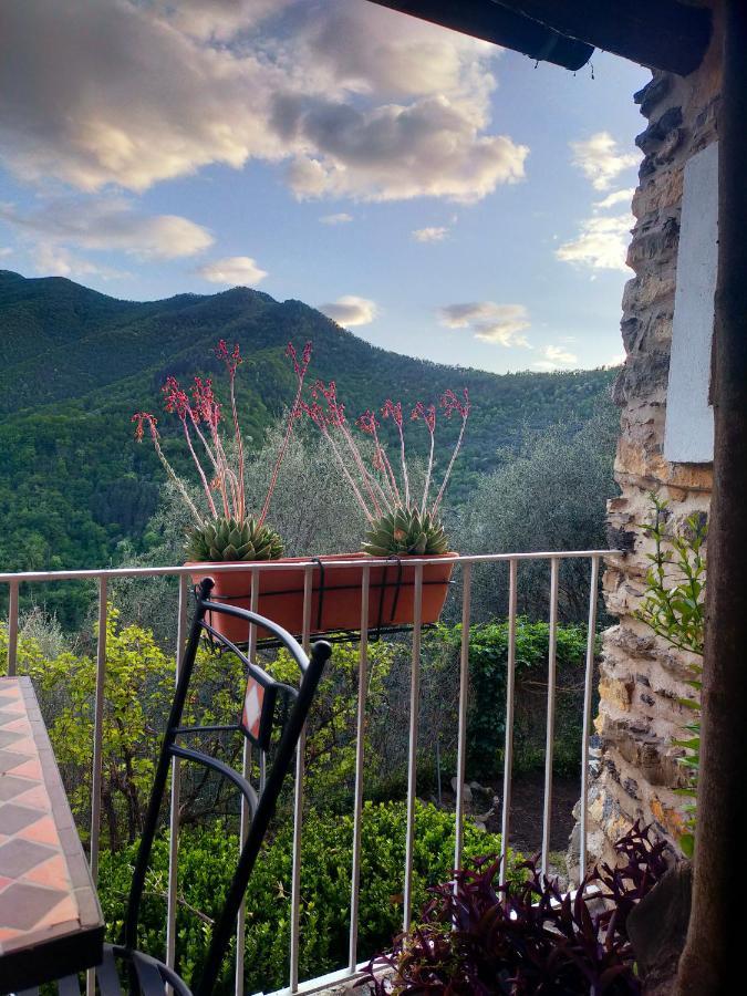 Casa Vacanze Sole Borghetto d'Arroscia Exterior foto