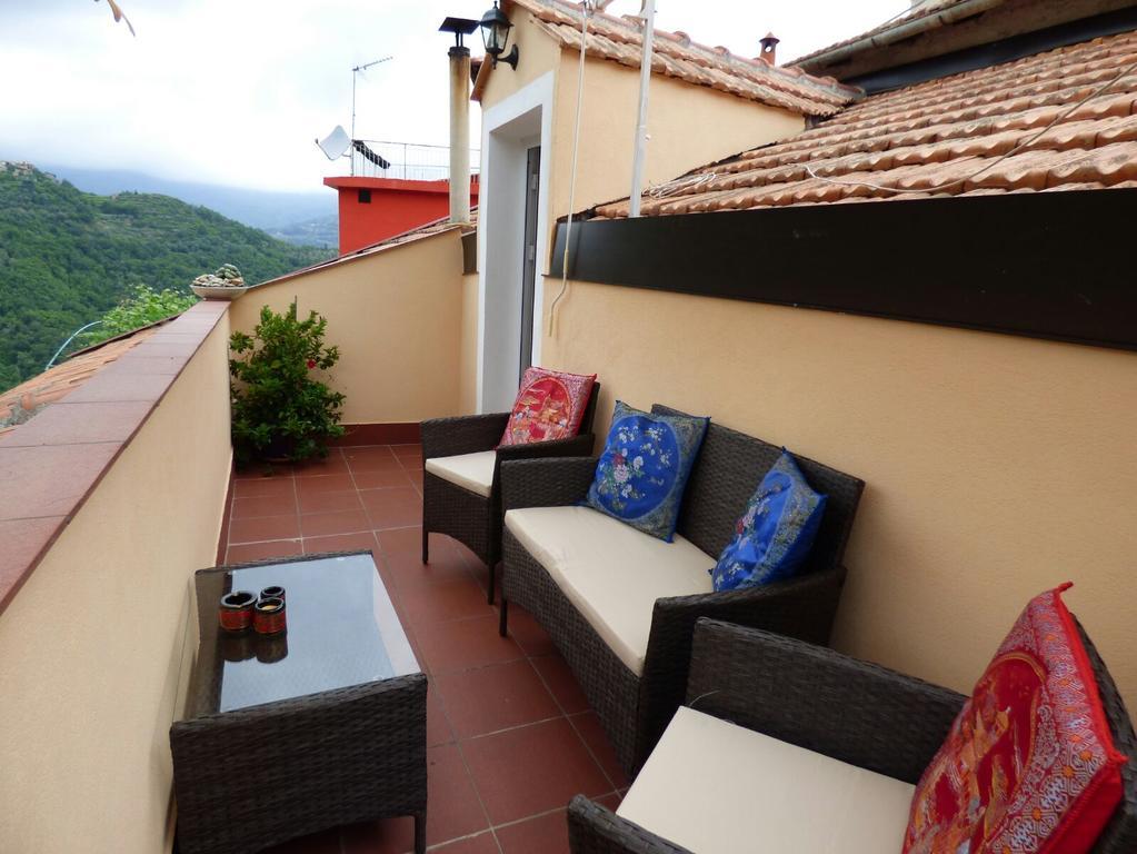 Casa Vacanze Sole Borghetto d'Arroscia Exterior foto