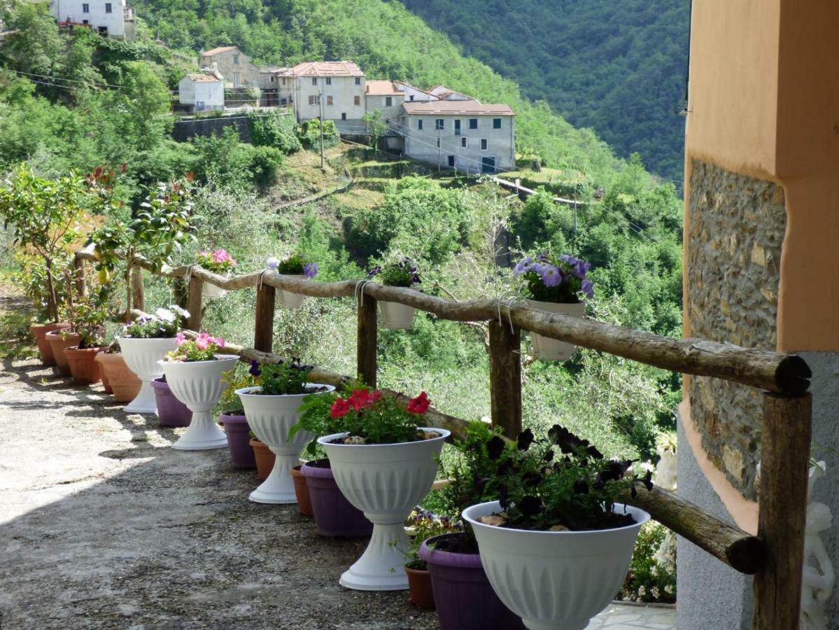 Casa Vacanze Sole Borghetto d'Arroscia Exterior foto